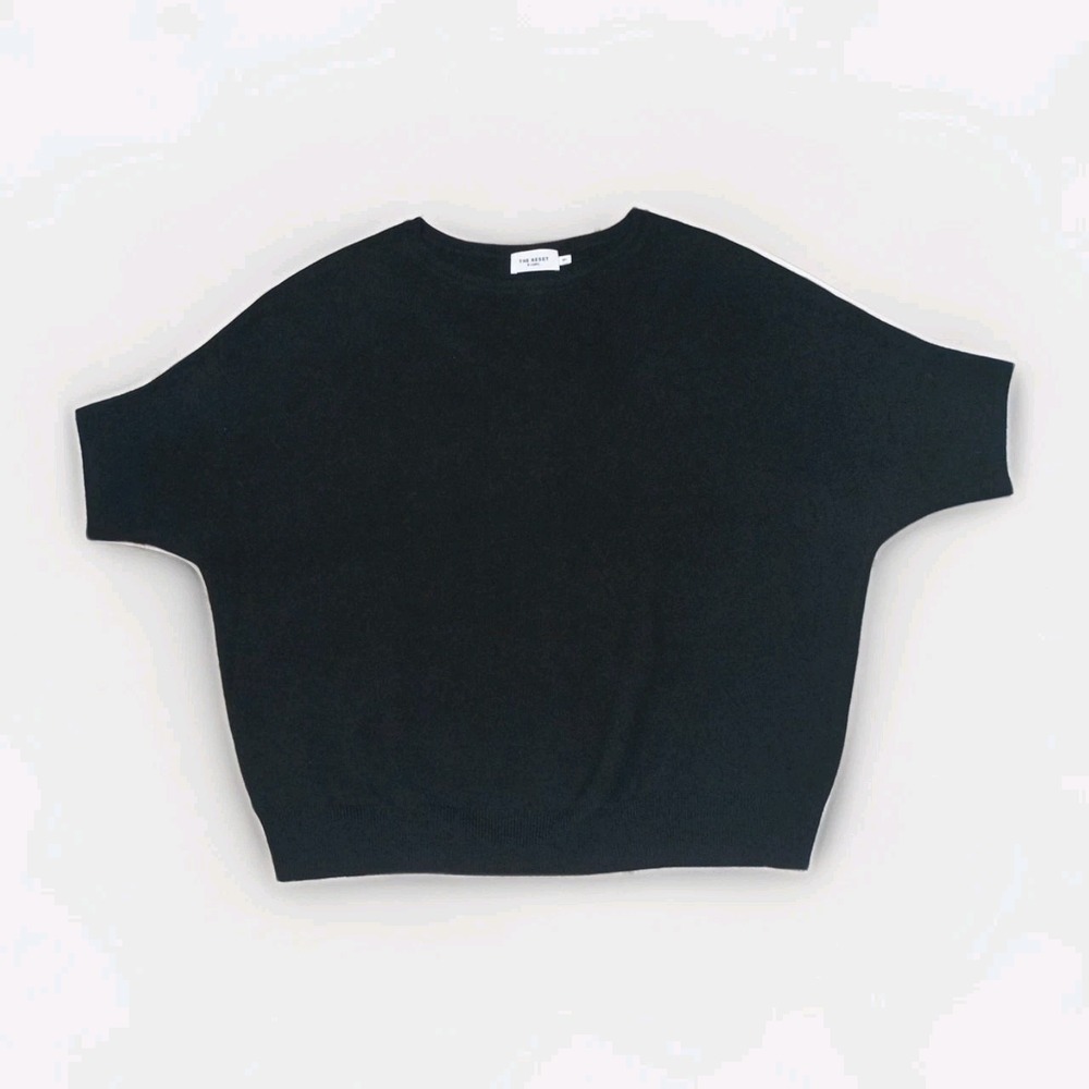 The Reset R label Black 100% wool short sleeve sweater woman's size Small